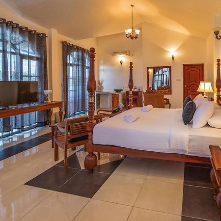 Ceylon Breeze Hotel Kandy Buitenkant foto
