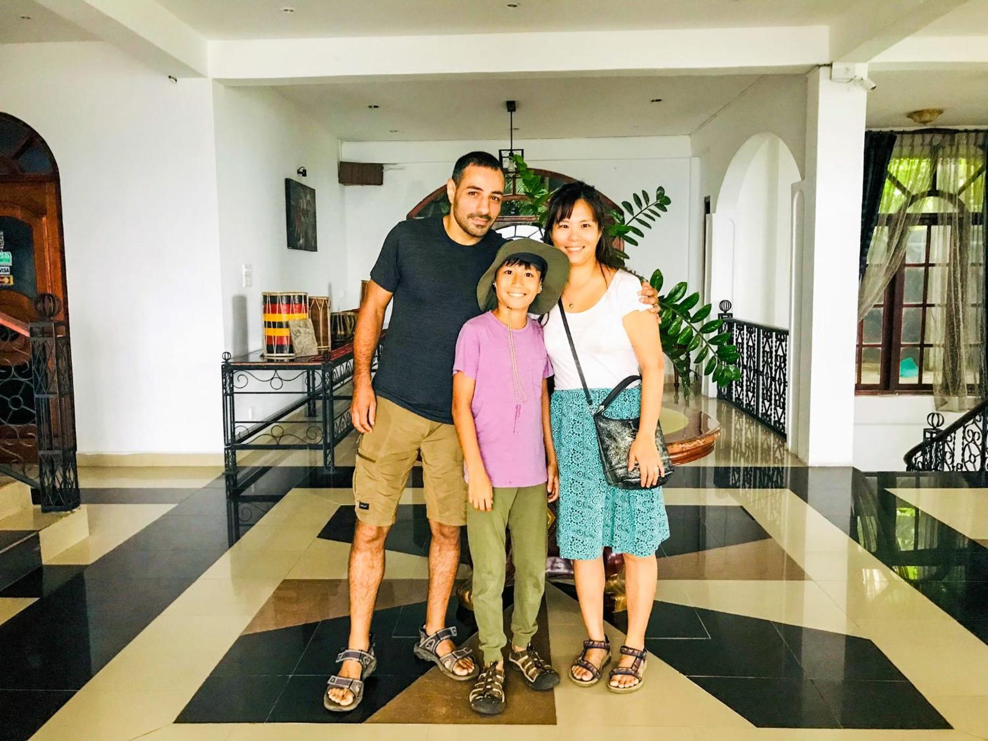 Ceylon Breeze Hotel Kandy Buitenkant foto